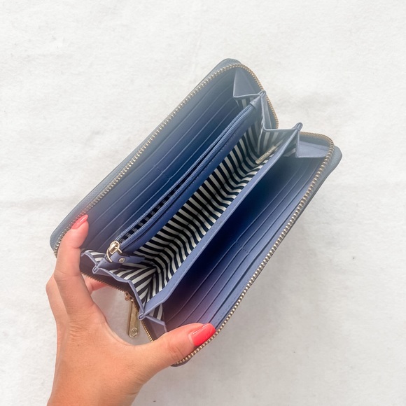 Kate Spade | Wallet - Picture 3 of 8